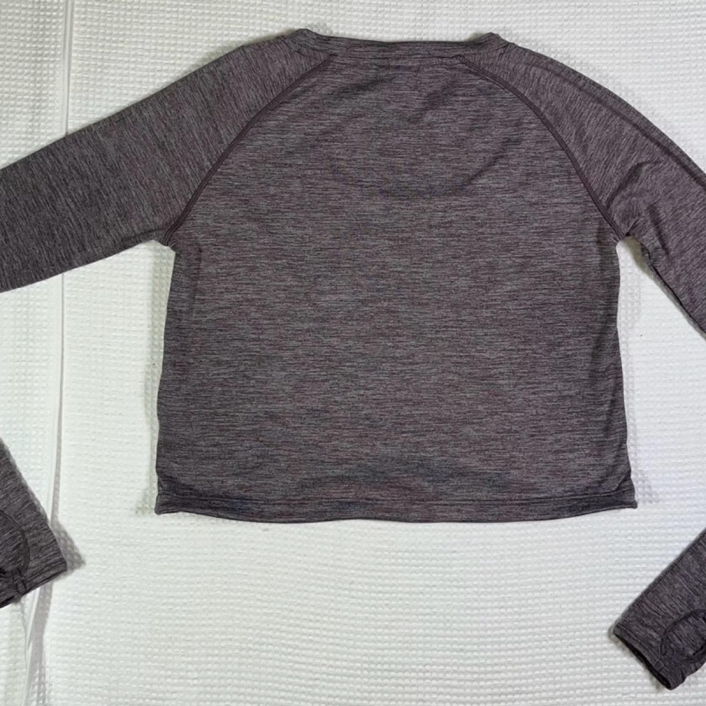 Gymshark gray heather long sleeve crop top in XS - Picture 3 of 3